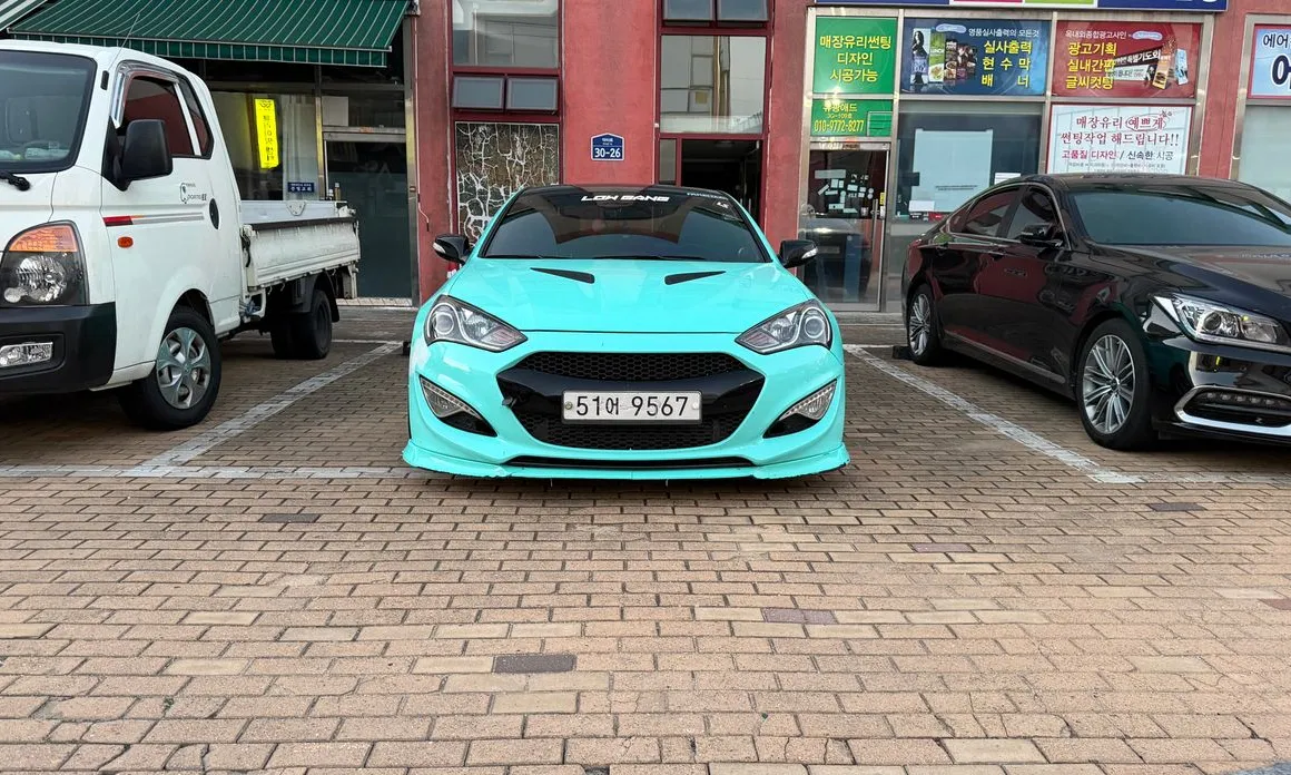 Hyundai Genesis