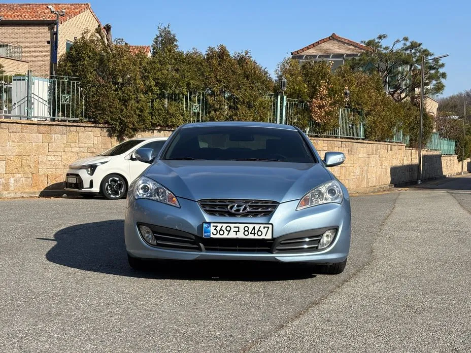 Hyundai Genesis