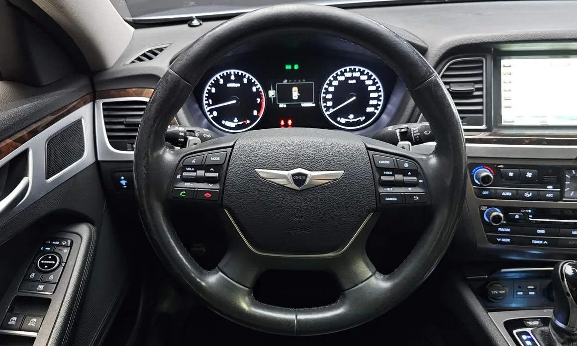 Hyundai Genesis