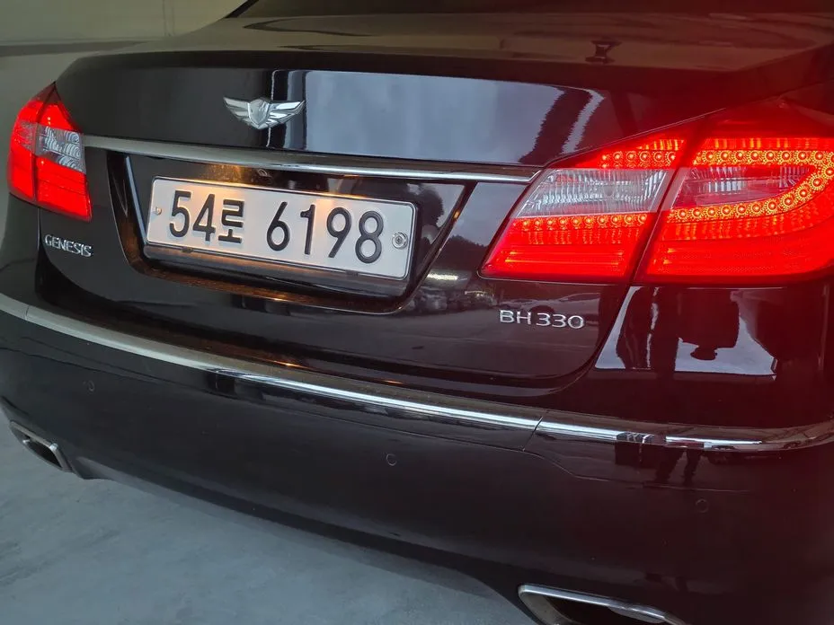 Hyundai Genesis