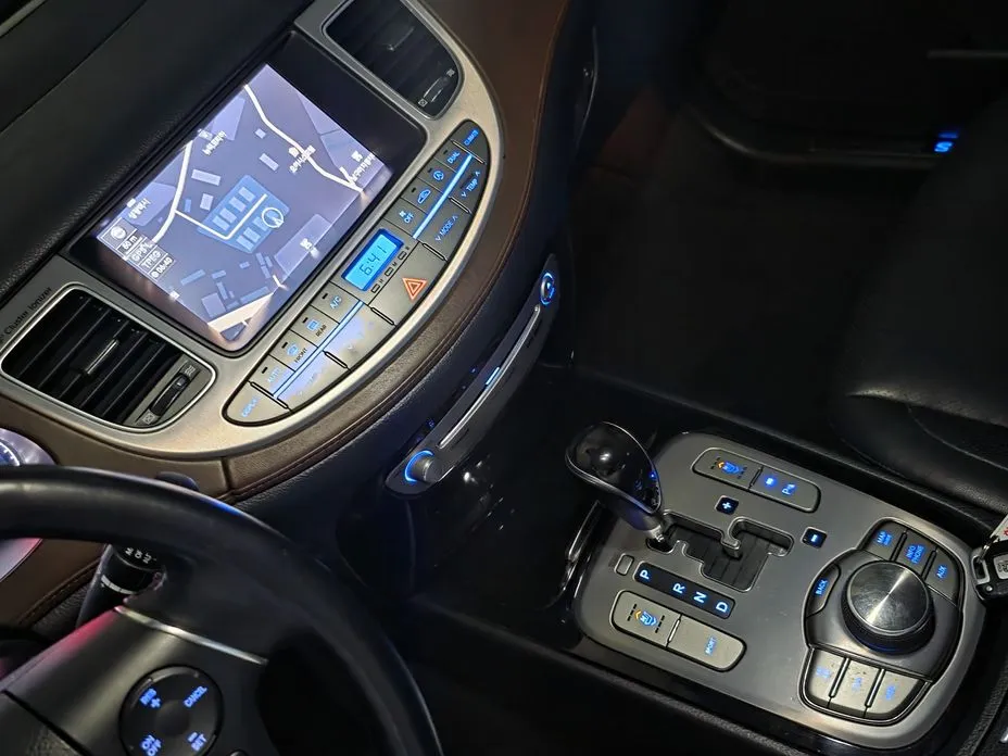 Hyundai Genesis