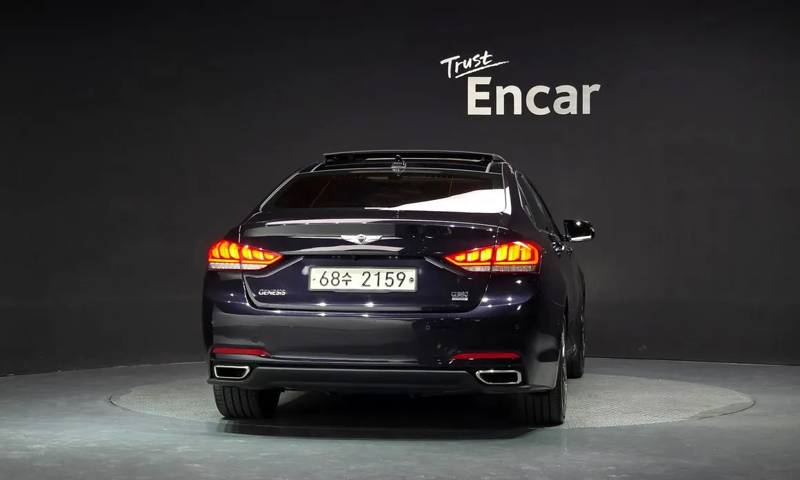 Hyundai Genesis