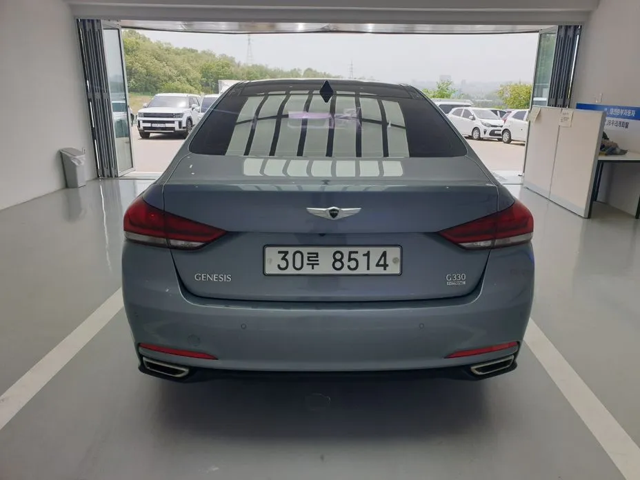 Hyundai Genesis