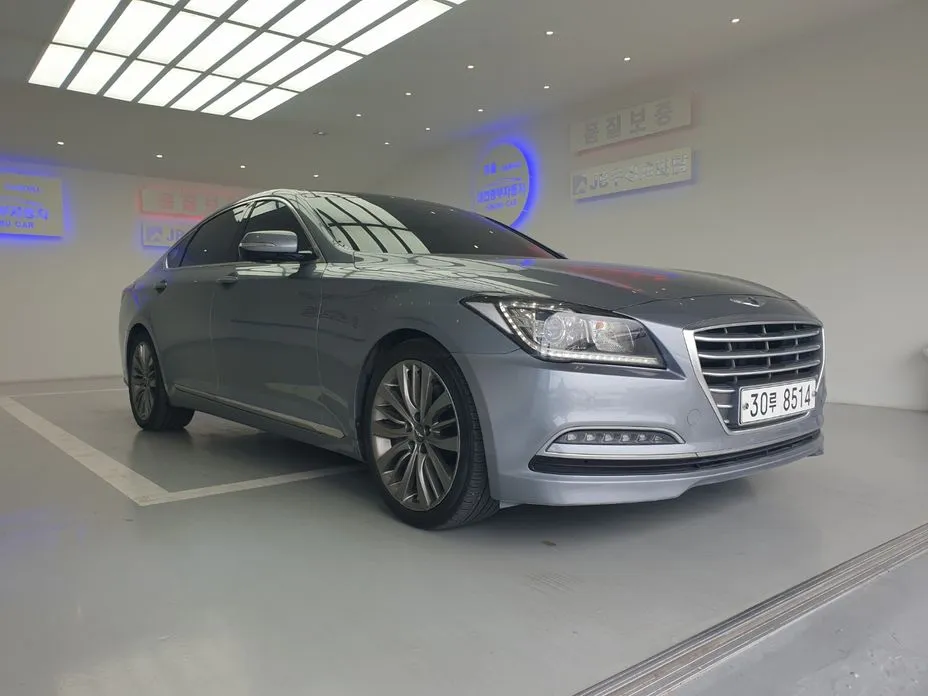 Hyundai Genesis