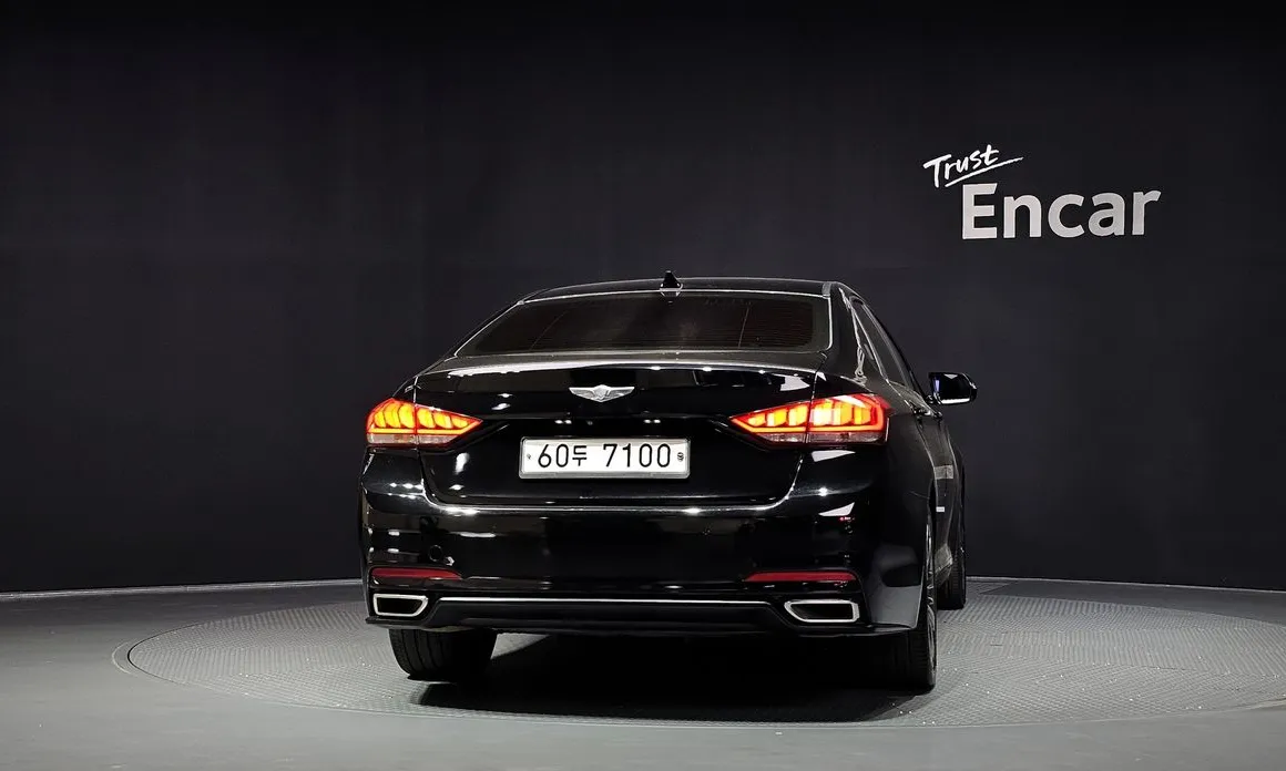Hyundai Genesis