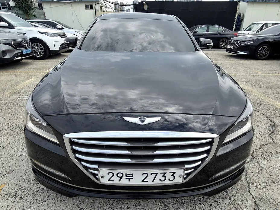 Hyundai Genesis