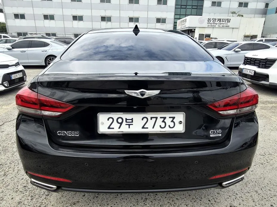 Hyundai Genesis