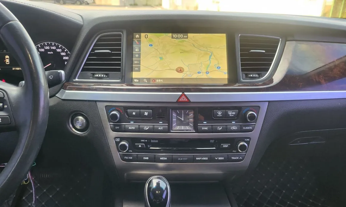 Hyundai Genesis