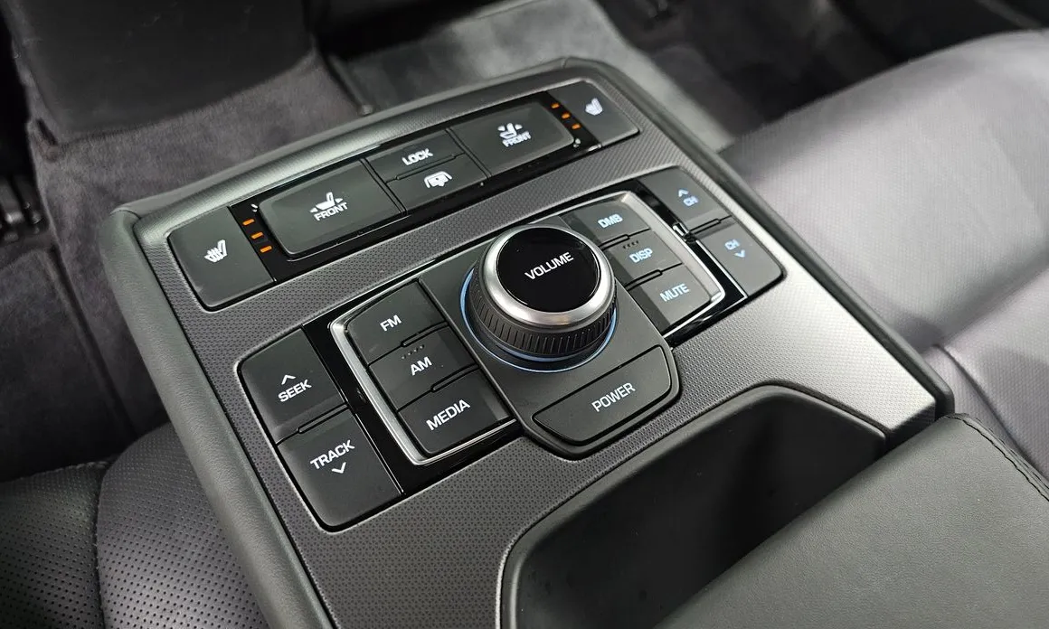 Hyundai Genesis