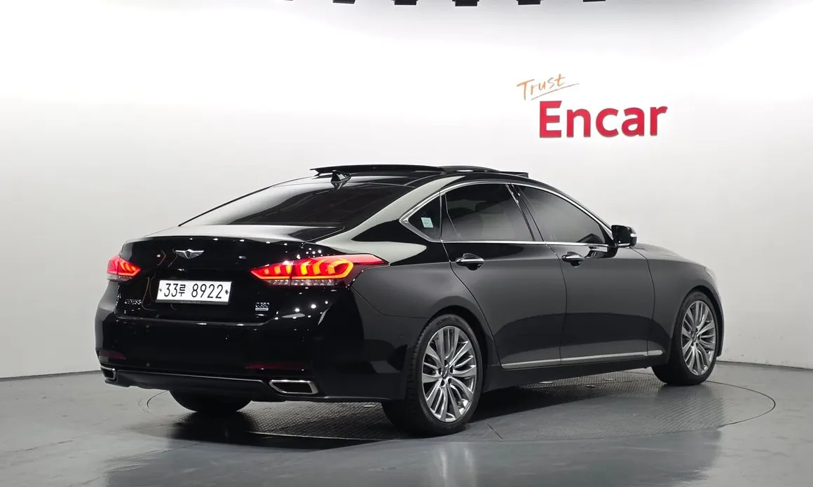 Hyundai Genesis