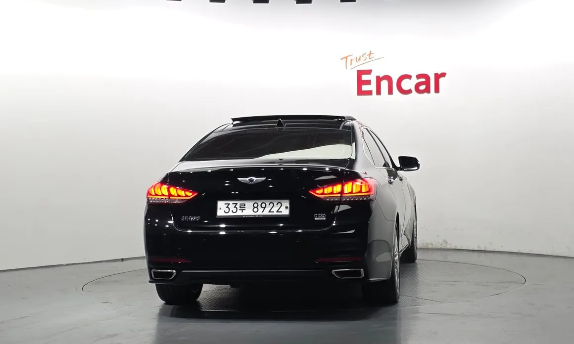 Hyundai Genesis