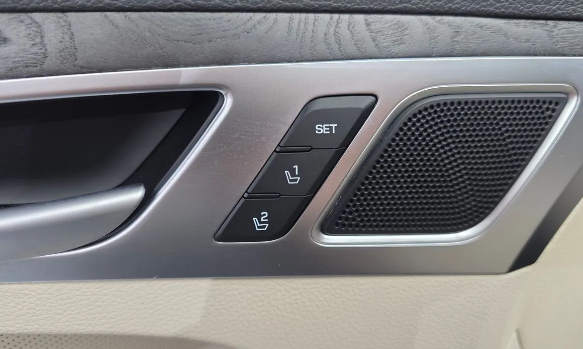 Hyundai Genesis