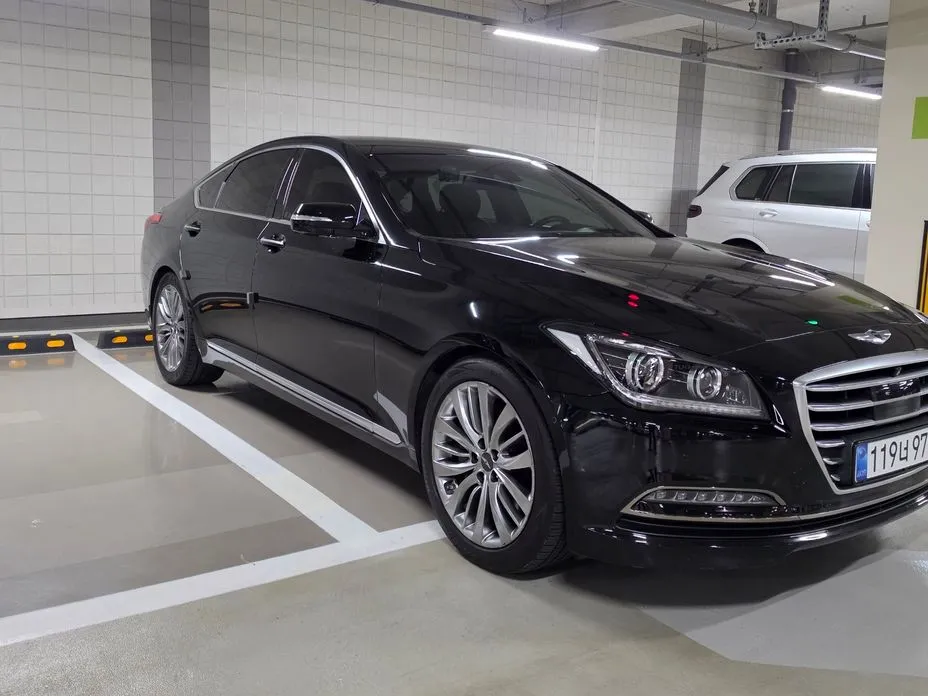 Hyundai Genesis