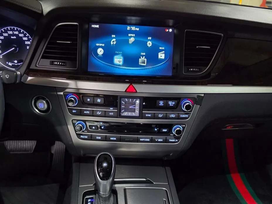 Hyundai Genesis