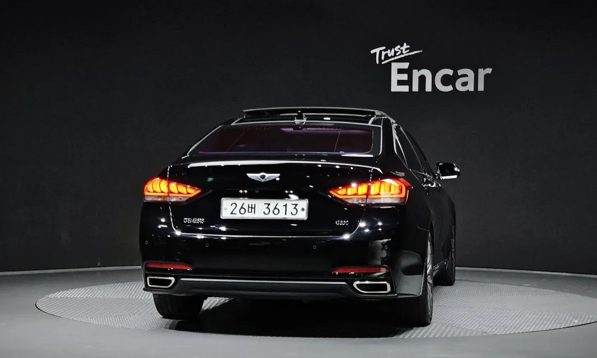 Hyundai Genesis