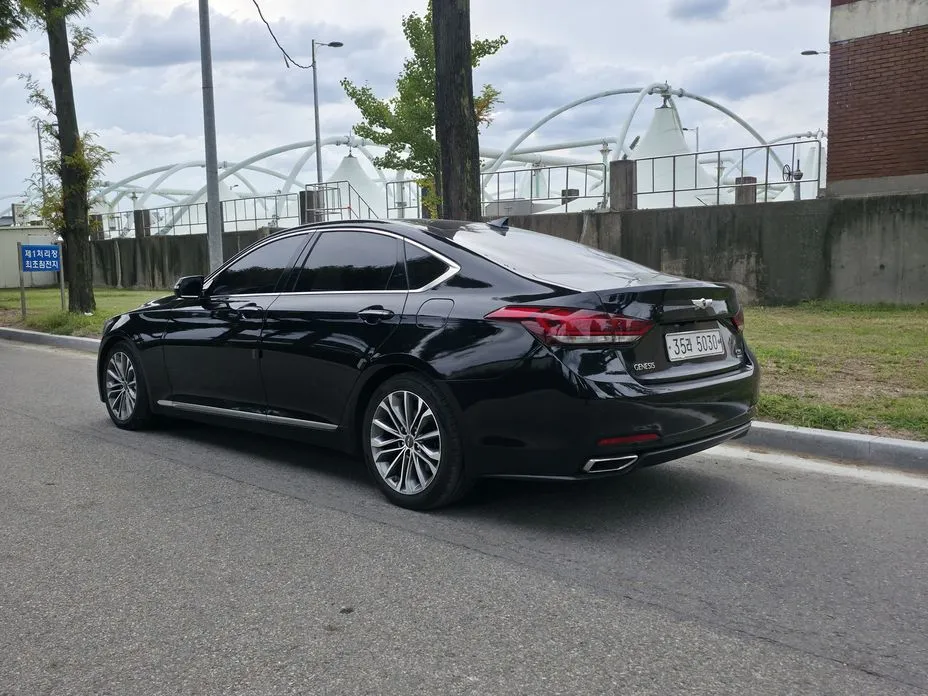 Hyundai Genesis