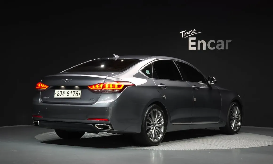 Hyundai Genesis