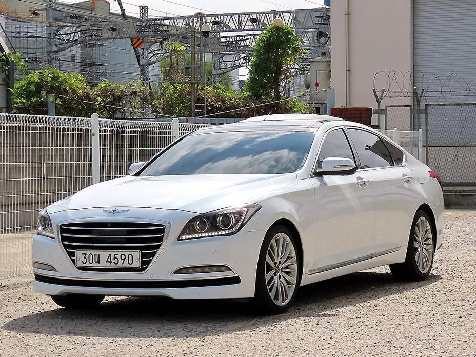 Hyundai Genesis