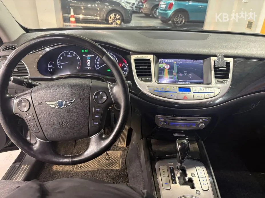 Hyundai Genesis