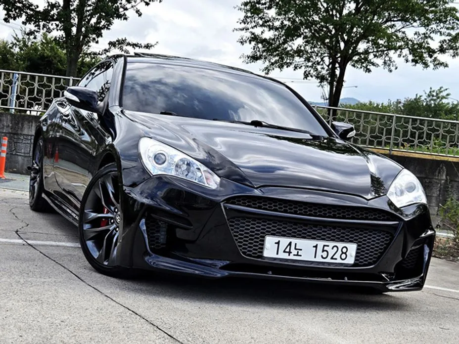 Hyundai Genesis