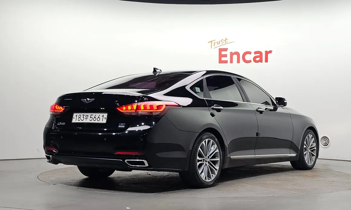 Hyundai Genesis