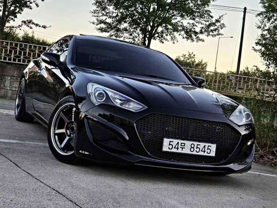 Hyundai Genesis