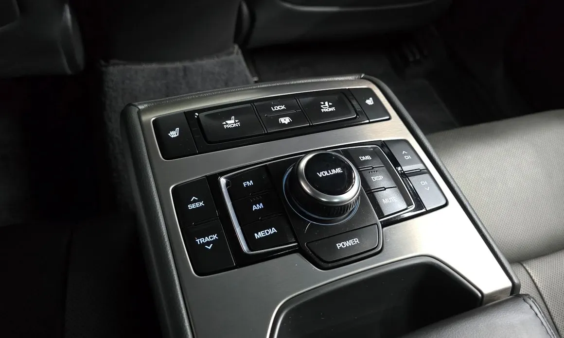 Hyundai Genesis