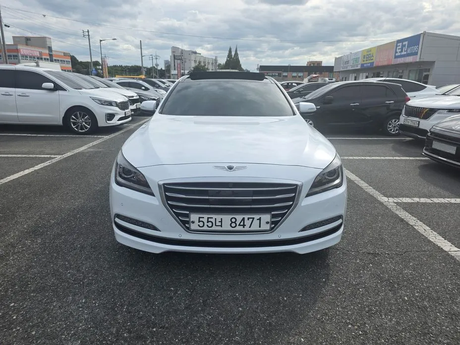 Hyundai Genesis