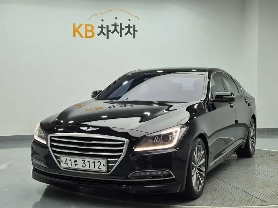 Hyundai Genesis