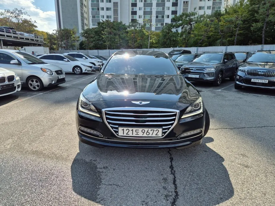 Hyundai Genesis