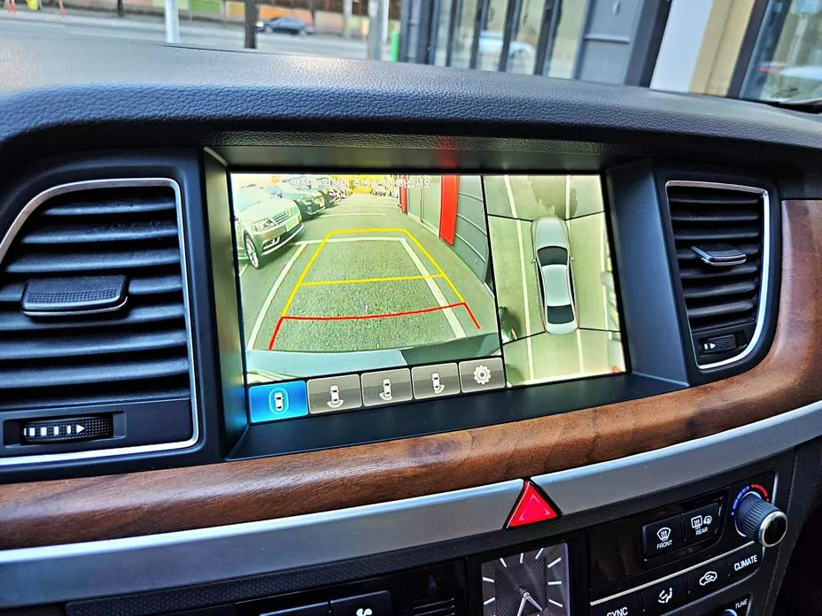 Hyundai Genesis