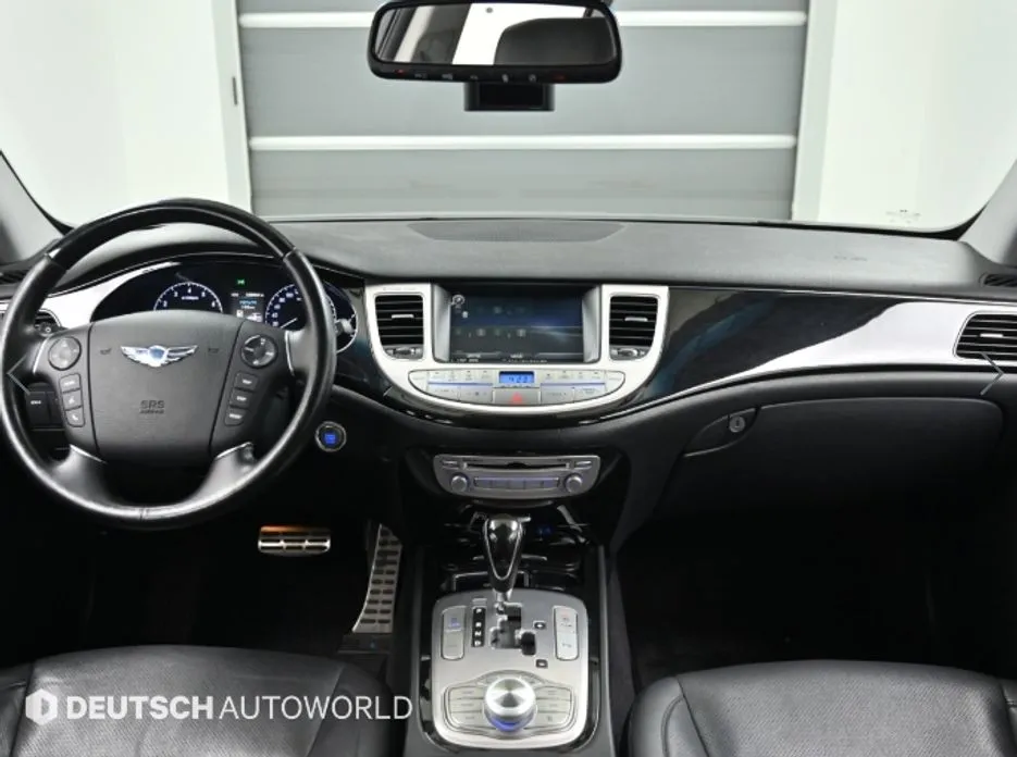 Hyundai Genesis