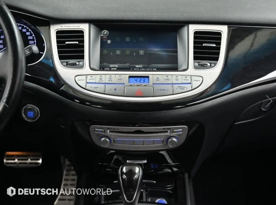 Hyundai Genesis