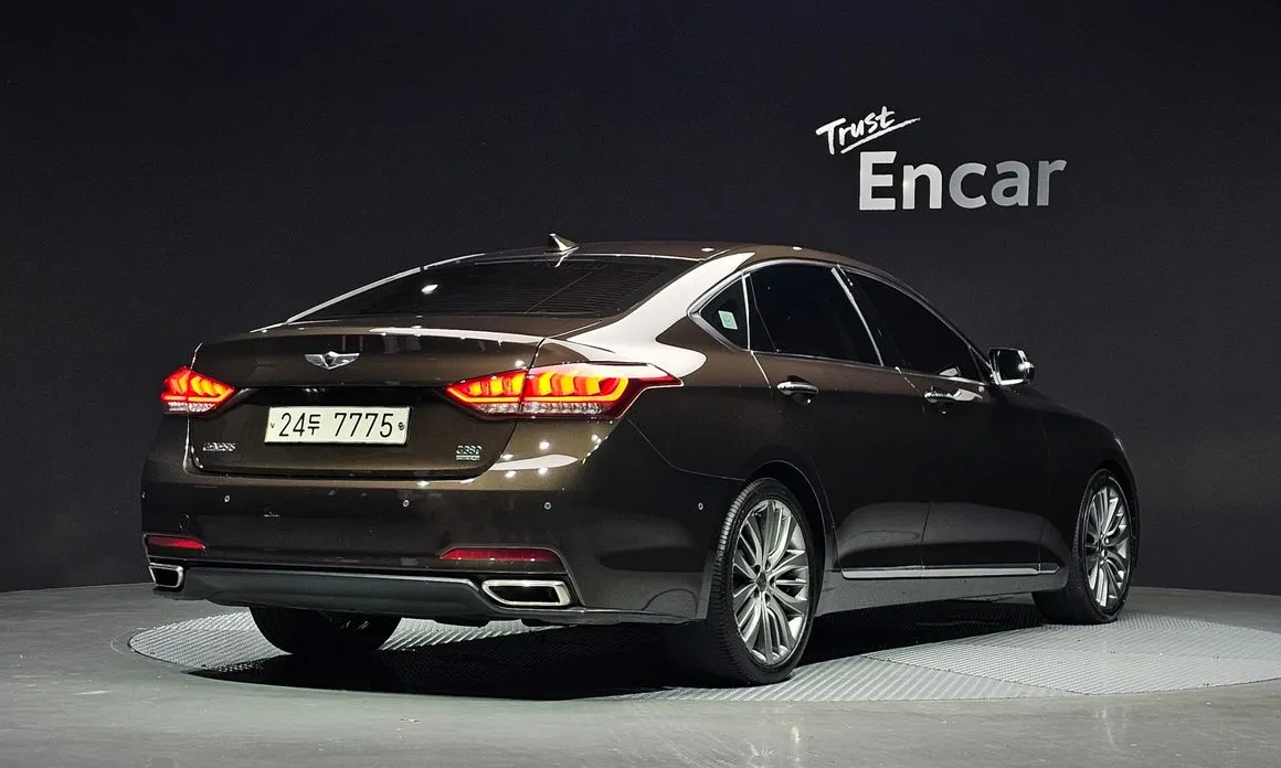 Hyundai Genesis