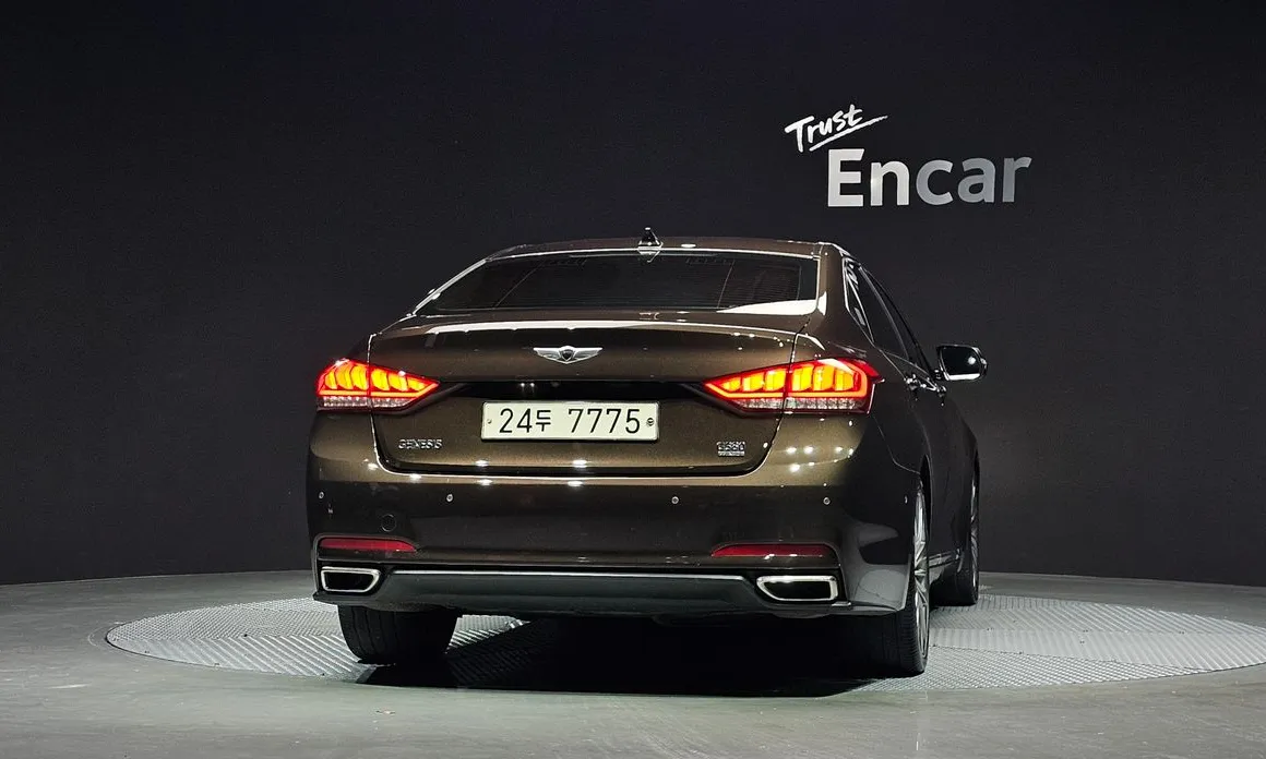 Hyundai Genesis