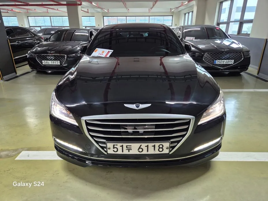 Hyundai Genesis
