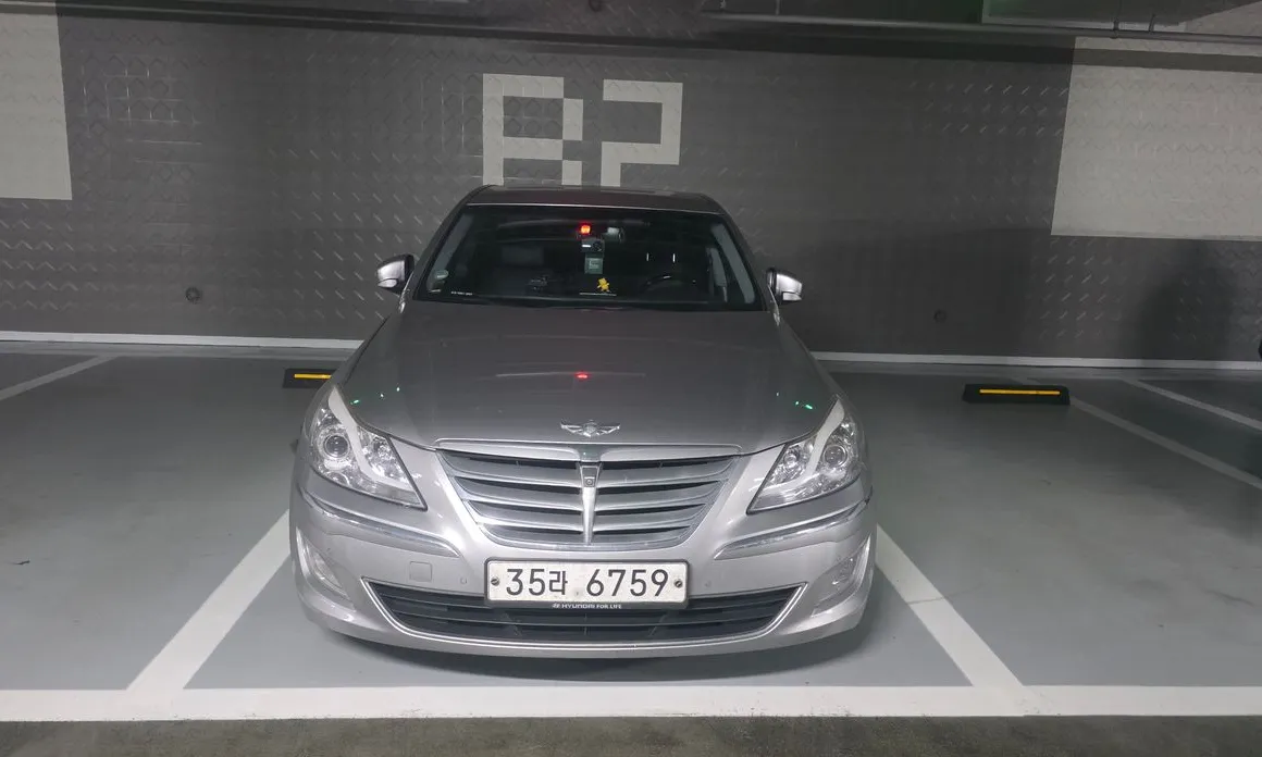 Hyundai Genesis