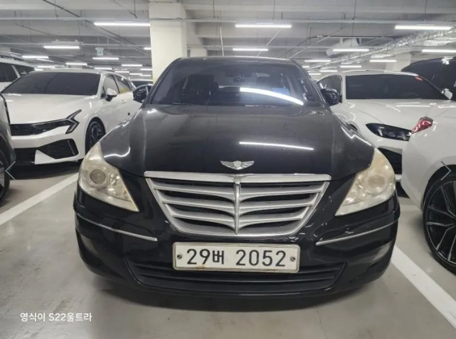 Hyundai Genesis