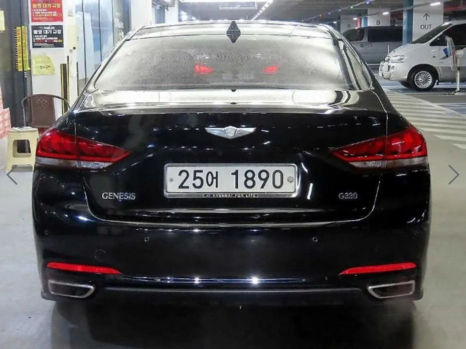 Hyundai Genesis