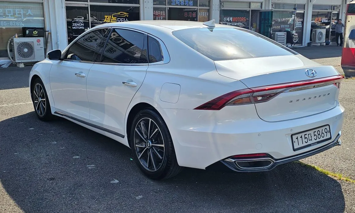 Hyundai Grandeur