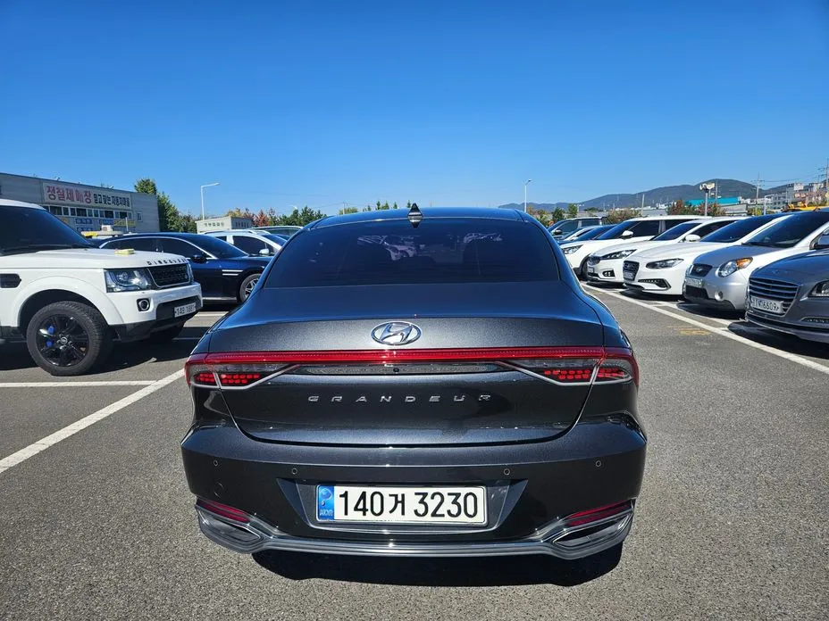 Hyundai Grandeur