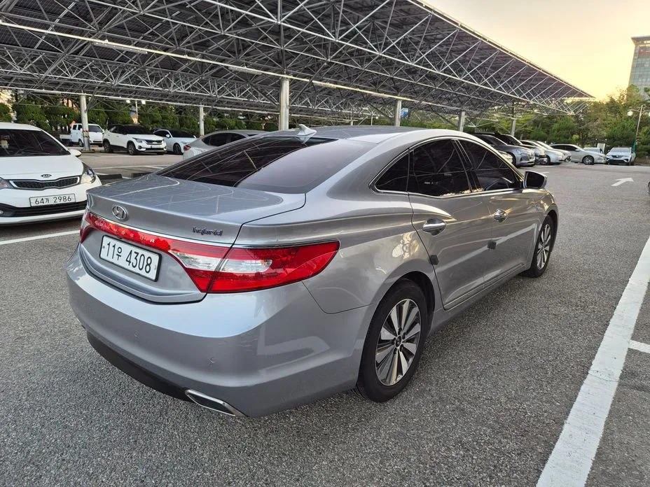 Hyundai Grandeur