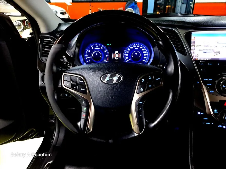 Hyundai Grandeur