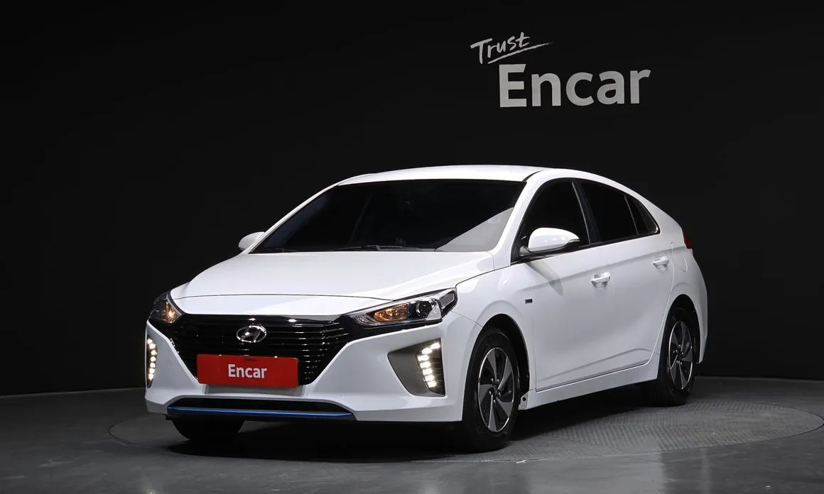 Hyundai Ioniq