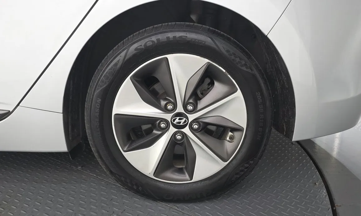 Hyundai Ioniq