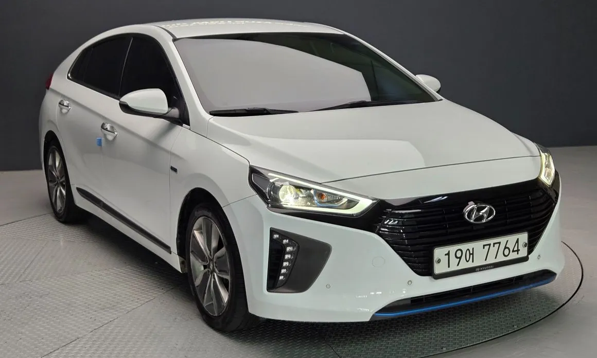 Hyundai Ioniq