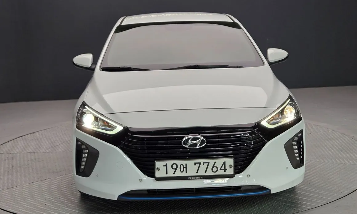 Hyundai Ioniq