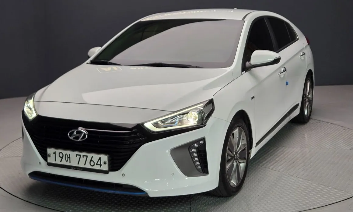 Hyundai Ioniq