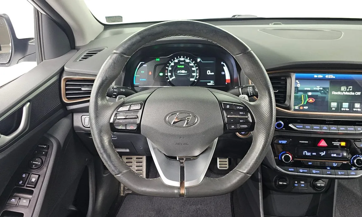 Hyundai Ioniq