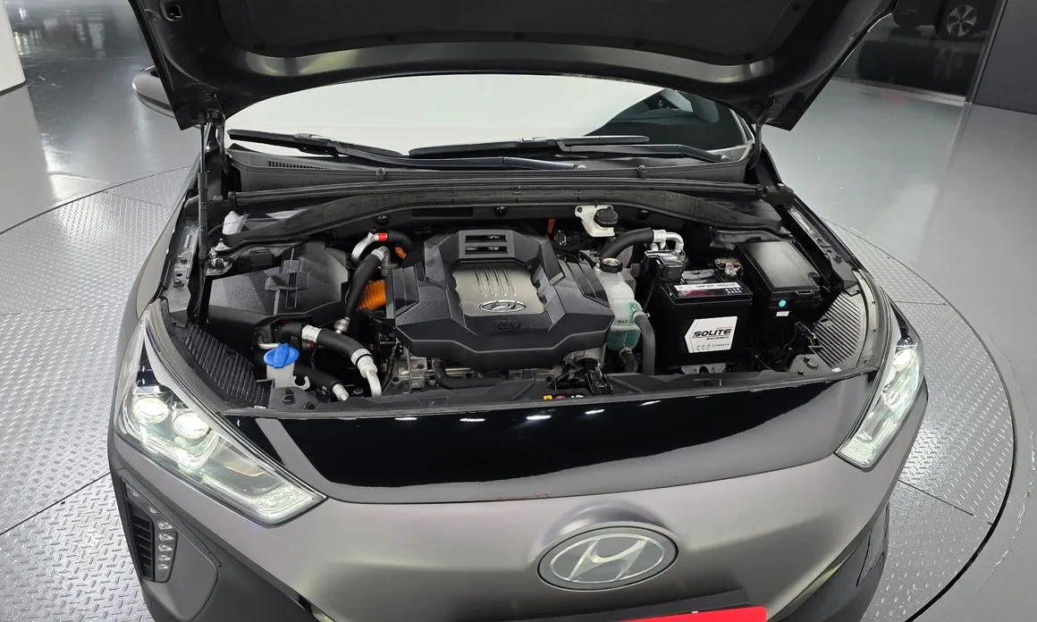 Hyundai Ioniq